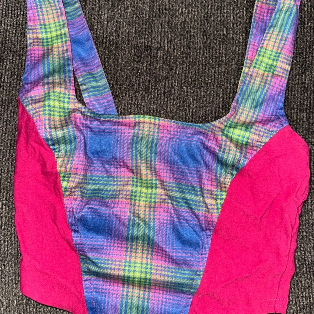 Patterned Multicolor Top - Picture 4 of 5